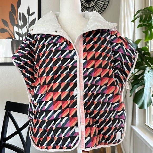 NWT Free People Chill Out Puffer Pancho Jacket Packable Activewear Sleeveless - Picture 16 of 17